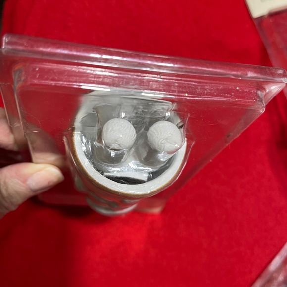 🎄 White & Gold Ceramic Bell Ornaments – Set of 3 (Reindeer, Tree & Santa) – NEW - Picture 6 of 12